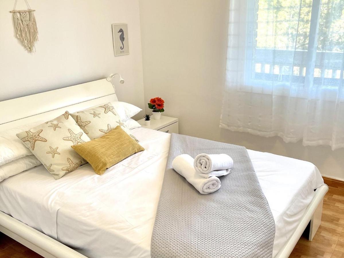 Apartbeach Cye 6 Climatizado Y Junto Playa Салоу Экстерьер фото